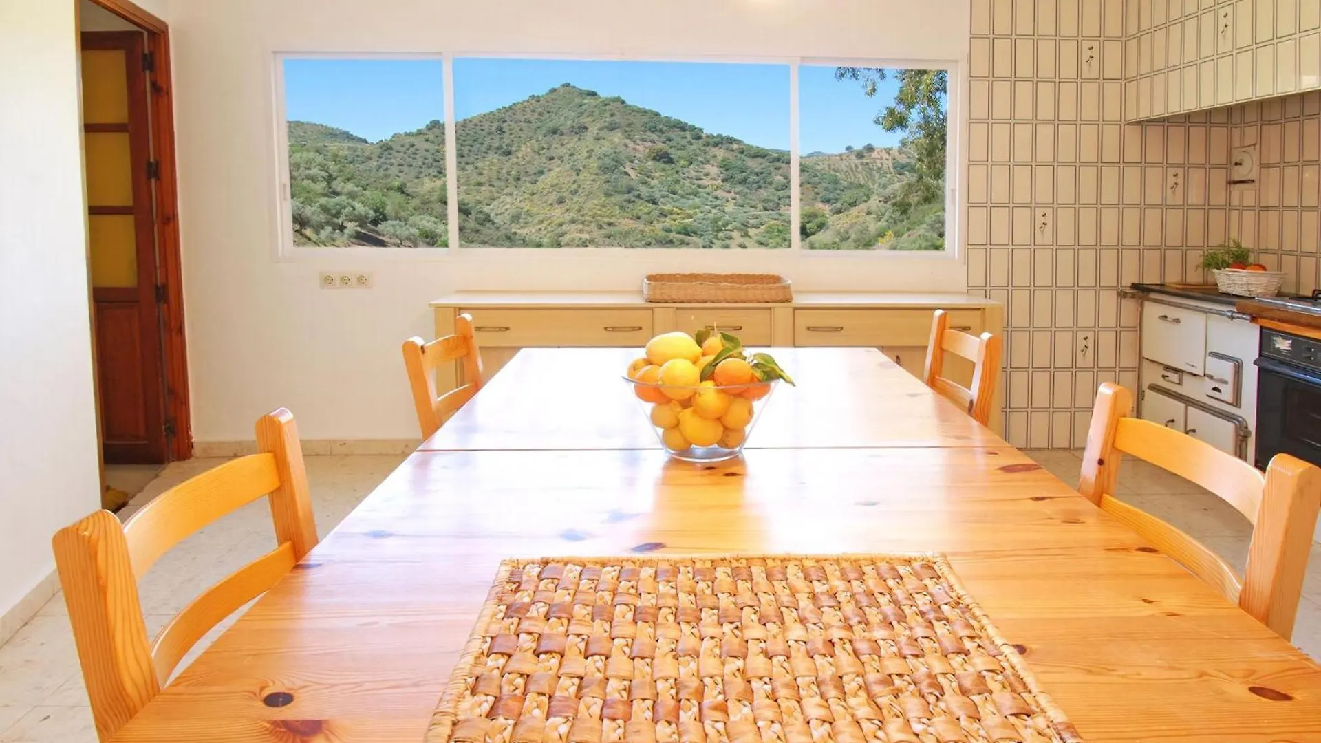 Holiday home Villa La Zorzalera Mit Tauchbecken, Wifi, Klimaanlage Comares Spain